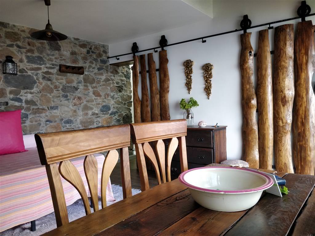 Junior cottage, photograph 1